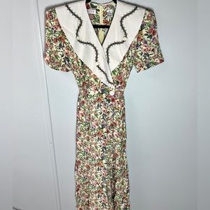 Floral Chaus Dress Size 6 Flowy Bottom Structured Collar Elastic Waist